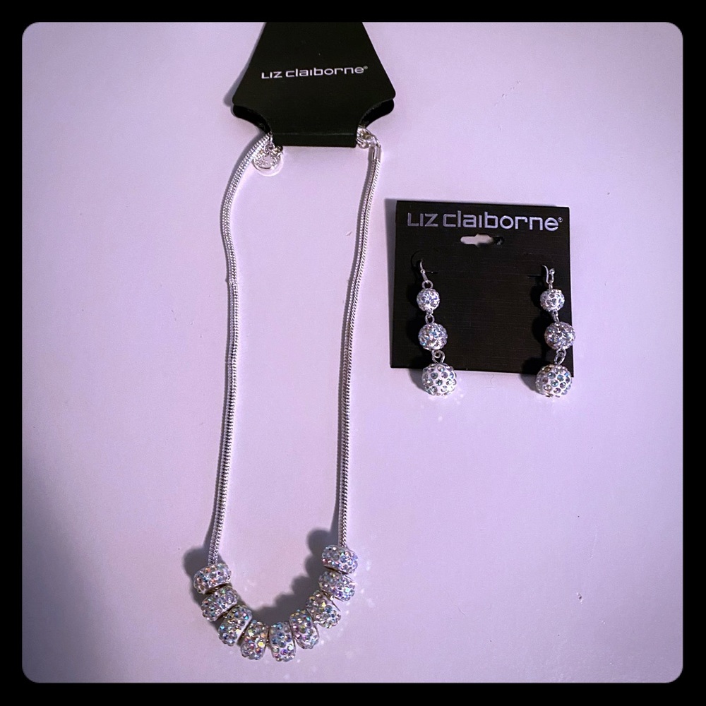 Earrings and necklace set